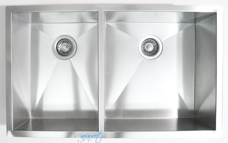 32 Inch Stainless Steel Undermount 40/60 Double Bowl Kitchen Sink Zero Radius Design
